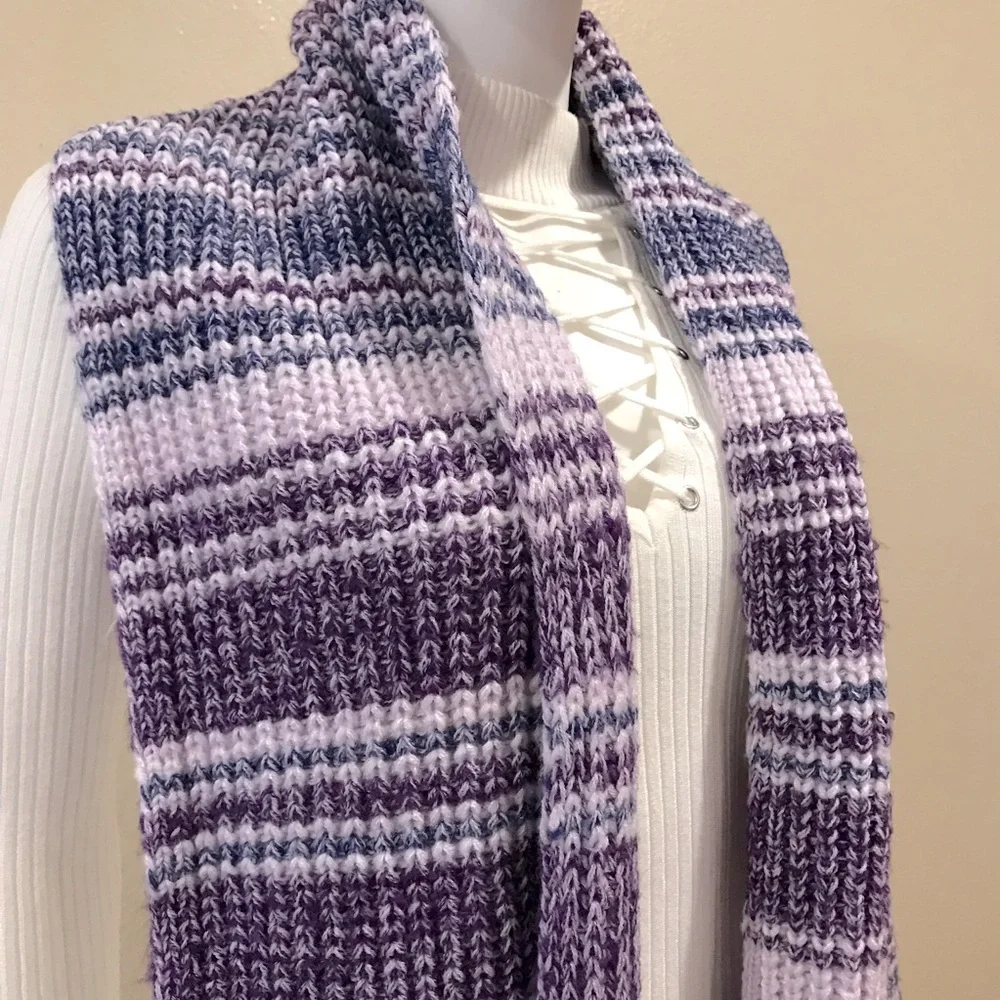 Evsie Knitted Scarf NEW Purple Blue Soft Fringe Wide Winter Festival Gift - Picture 3 of 8